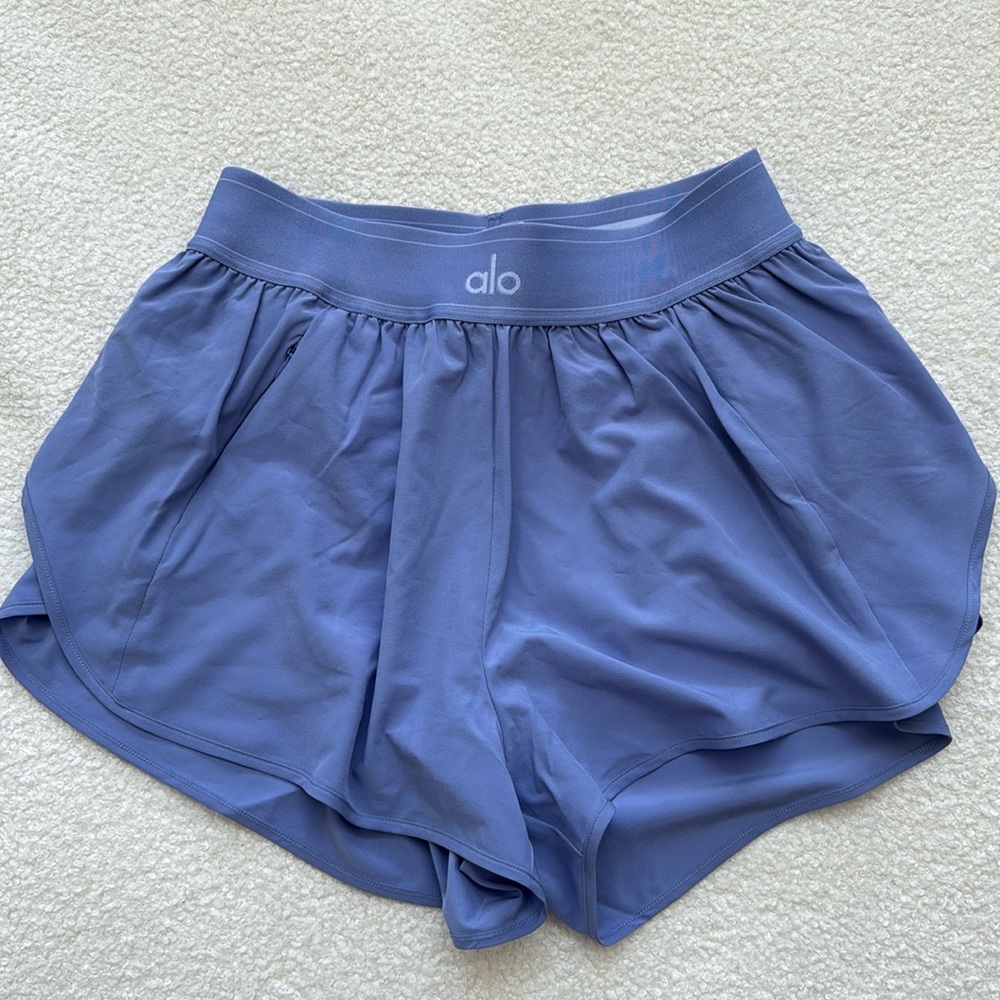 NWOT Alo Lilac Blue Match Point Shorts size small